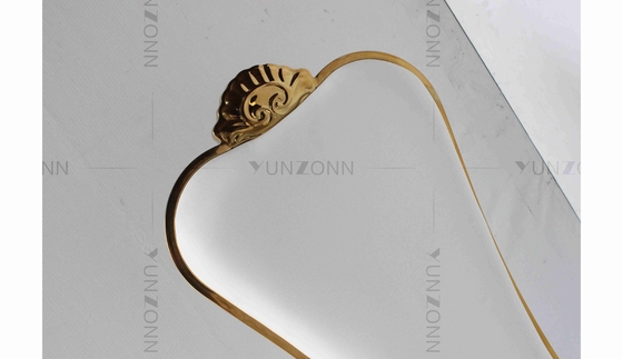 Hoge Achter Gouden Bruid en Bruidegom het Banketstoel van Chair Elegant Wedding