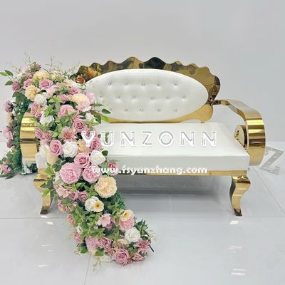 Moderne Europese Design Luxe Sofa met Roestvrijstalen Gouden Frame en 3 Jaar Garantie voor Hotels en Woonkamers