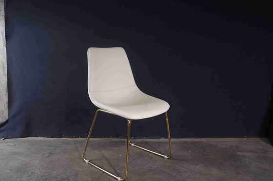 Italiaanse Moderne Minimalistische het Dineren Stoel Opgevulde Eenvoudige Noordse het Metaalbenen van Eetkamerstoelen