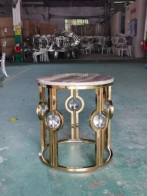 Goud Geplateerd Licht de Luxemetaal Crystal Ball Round Corner Table van de Roestvrij staal Marmeren Zijlijst