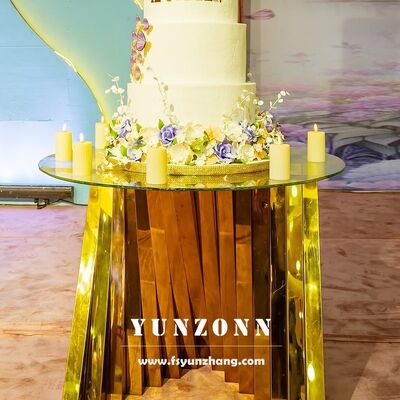 Goede prijs Witte Glazen Bruiloft Display Taart Tafel met Ronde Gouden Nest Basis Roestvrij Staal voor Hotelmeubilair online