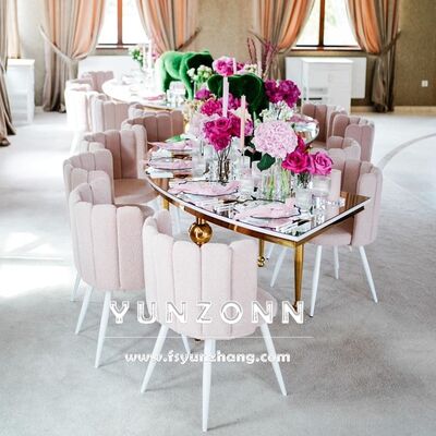 Goede prijs Luxe meubels voor bruiloften Banketzaal Koninklijke stoelen Vingervormige fluweel aanpassing Eetstoelen online