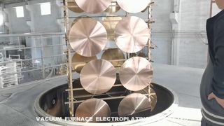 Vacuüm verguldingsproces van gouden meubelproducten